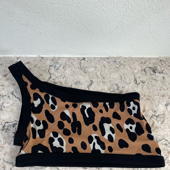 Michael Kors Leopard Print One-Shoulder Swim Top - Picture 2 of 4